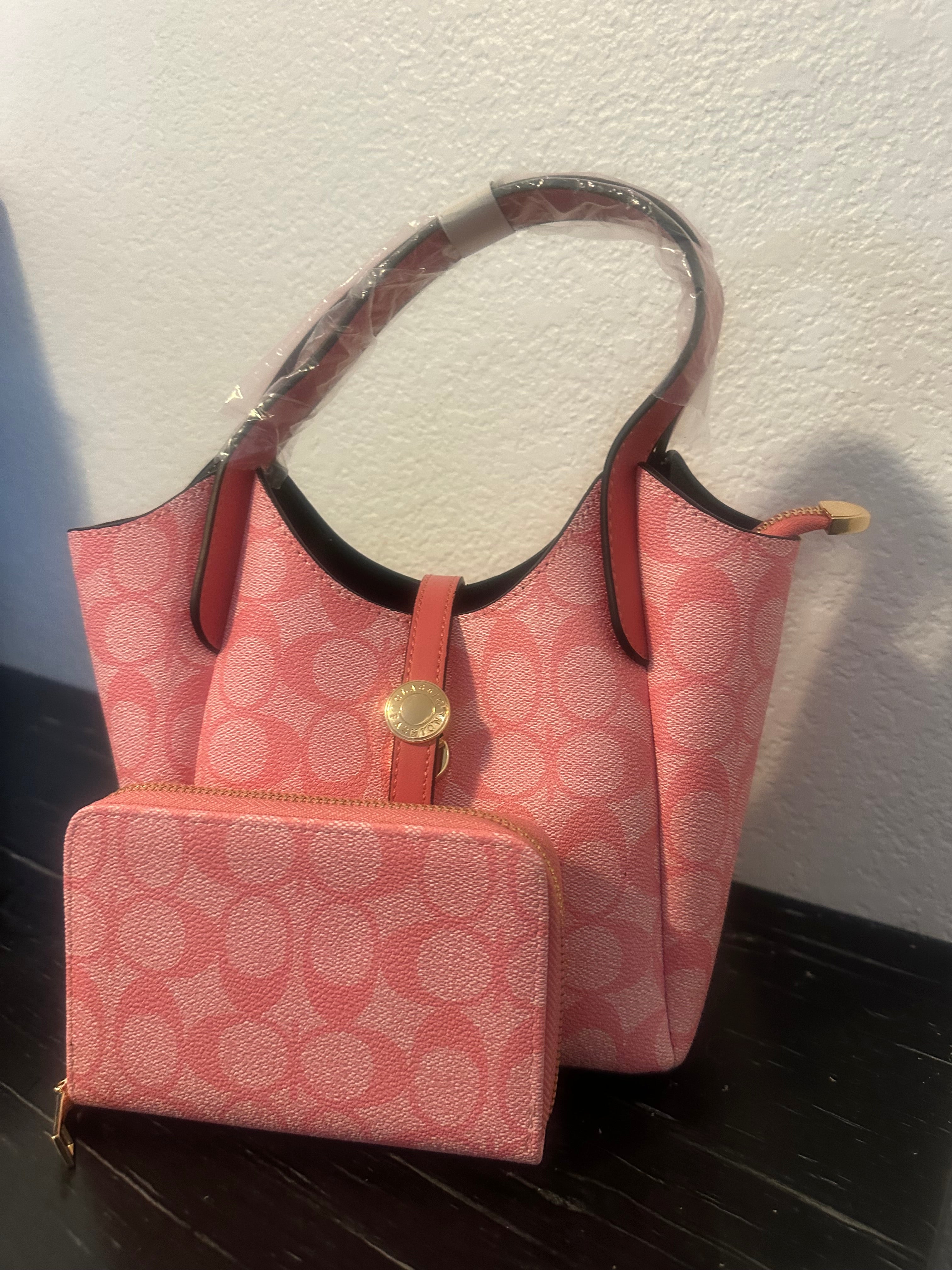 Small pink purse w/ wallet